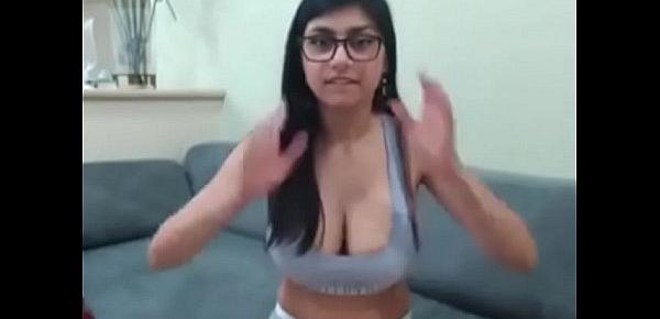  mia khalifa exclusive cam video masturbation